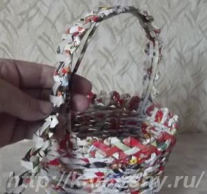 Плетение корзинки из бумажной лозы